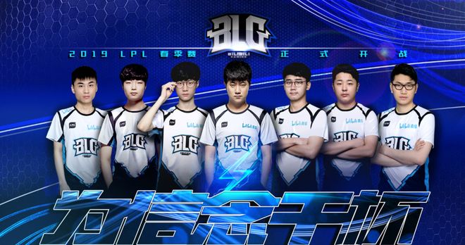 在场上显而 在场上显而